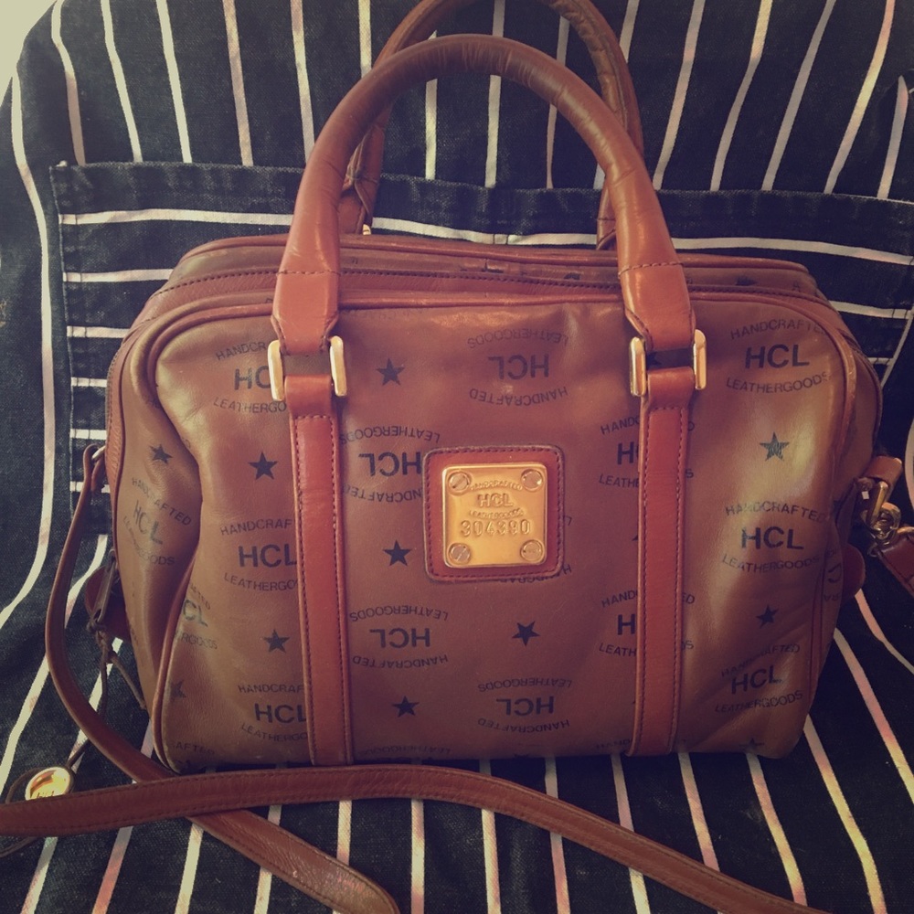 AUTHENTIC Vintage HCL Monogram Handbag ✨